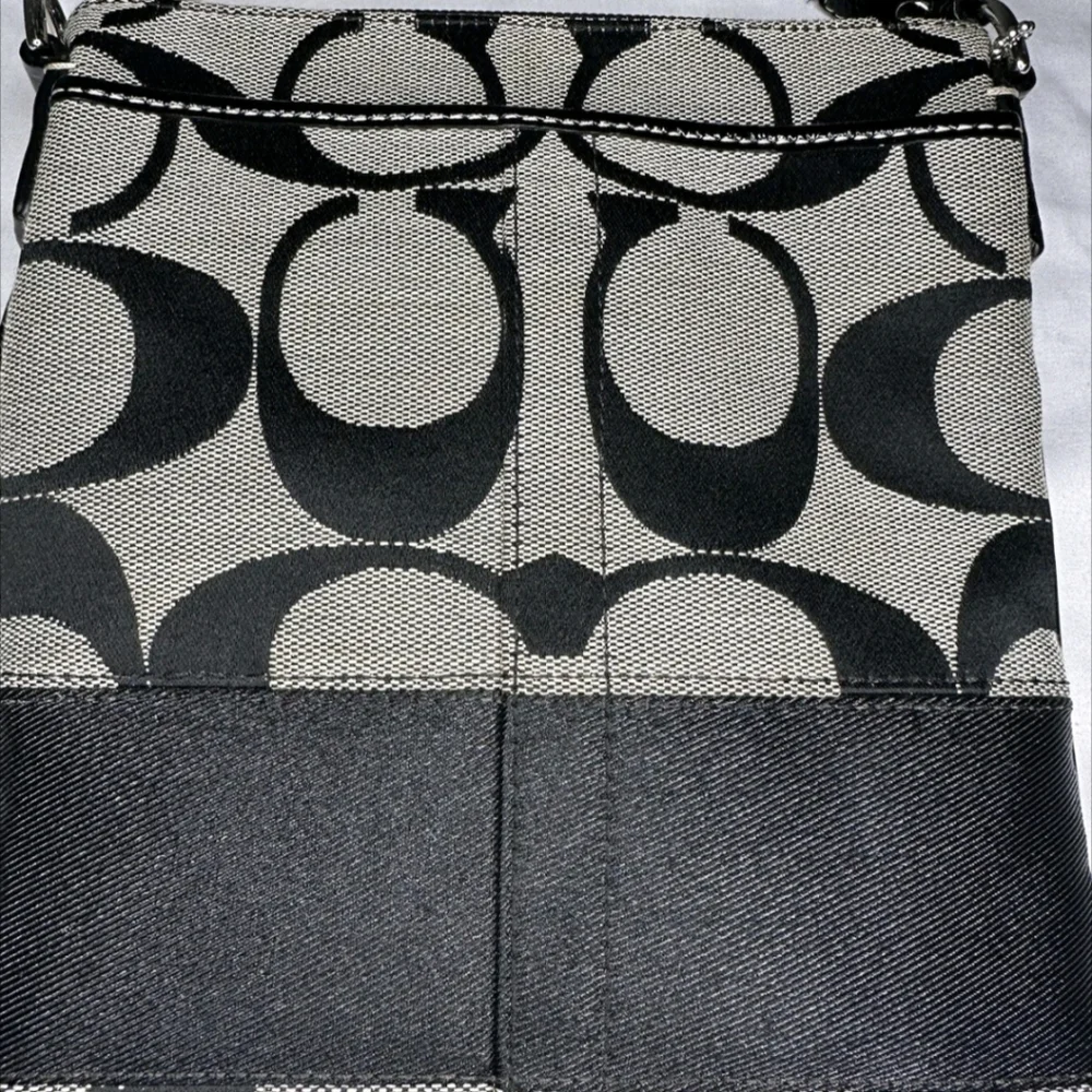 Coach crossbody purse with signature “C”print all over. Zipper closure. - Picture 4 of 4